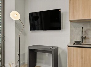 121 NE 5th St, Unit SI ID1468395P in Miami, FL - Building Photo - Building Photo