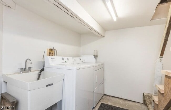 property at 19 Sylvan Pl