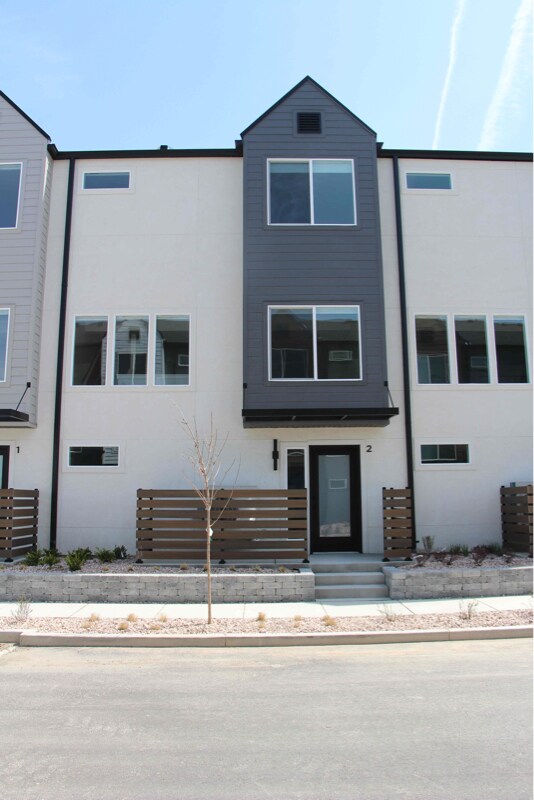 4475 S 500 E in Millcreek, UT - Building Photo - Building Photo
