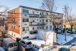 6580 Des Ormeaux Av in Montréal, QC - Building Photo