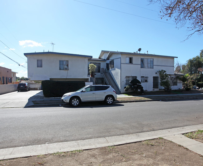 1182 Commonwealth Ave in Los Angeles, CA - Building Photo - Building Photo