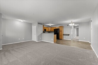 13049 Turnberry in Southgate, MI - Building Photo - Building Photo