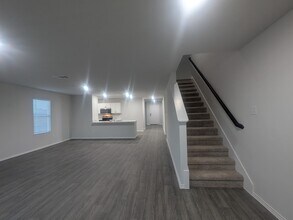 845 Eagles Nest Dr in Cleburne, TX - Foto de edificio - Building Photo