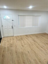 7130 Glade Ave in Los Angeles, CA - Building Photo - Building Photo