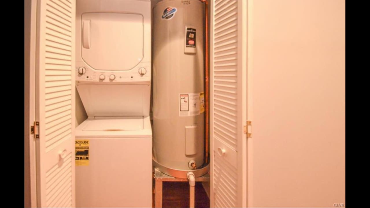 11 W 2nd St, Unit 303 in Bethlehem, PA - Building Photo