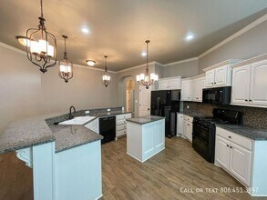 9610 Grover Ave in Lubbock, TX - Building Photo - Building Photo