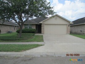 106 Jocelyn Cir in Victoria, TX - Building Photo