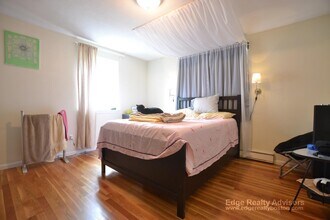 365 Faneuil St, Unit 6 in Boston, MA - Foto de edificio - Building Photo