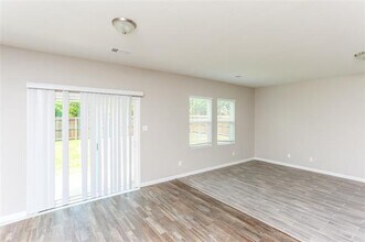 437 Stone Creek Blvd in Glenn Heights, TX - Building Photo - Building Photo