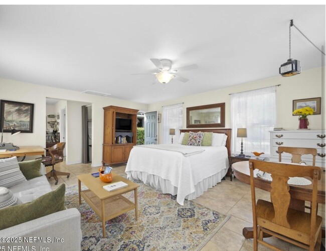 property at 509 Live Oak St