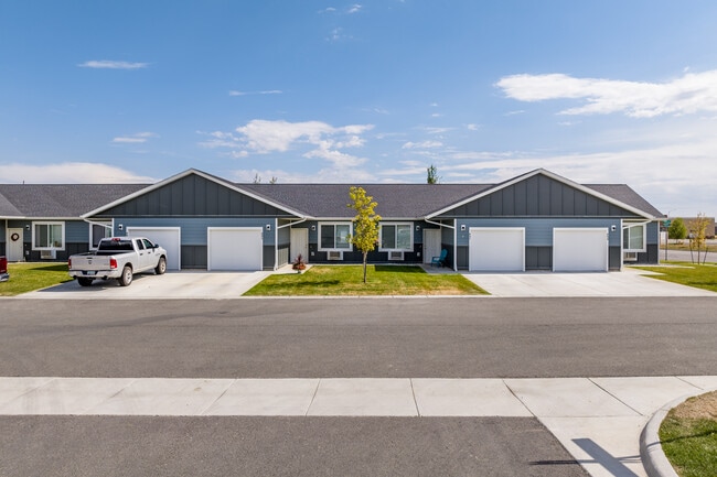 Sapphire Patio Home Apartments in Billings, MT - Foto de edificio - Building Photo