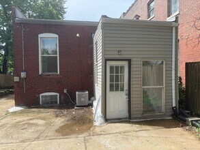 2133 Geyer Ave in St. Louis, MO - Building Photo - Building Photo
