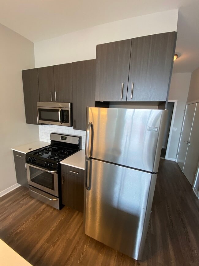 1545 W North Ave in Chicago, IL - Building Photo - Building Photo