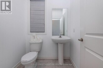 5 Sassafras Rd in Springwater, ON - Building Photo - Building Photo