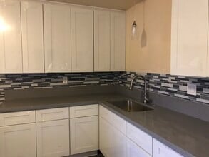 642 Lemar Park Dr, Unit #4 in Glendora, CA - Building Photo - Building Photo