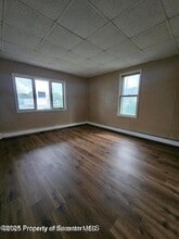 202 Moosic Rd in Old Forge, PA - Building Photo - Building Photo