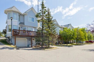 80 Patina Rise SW in Calgary, AB - Building Photo