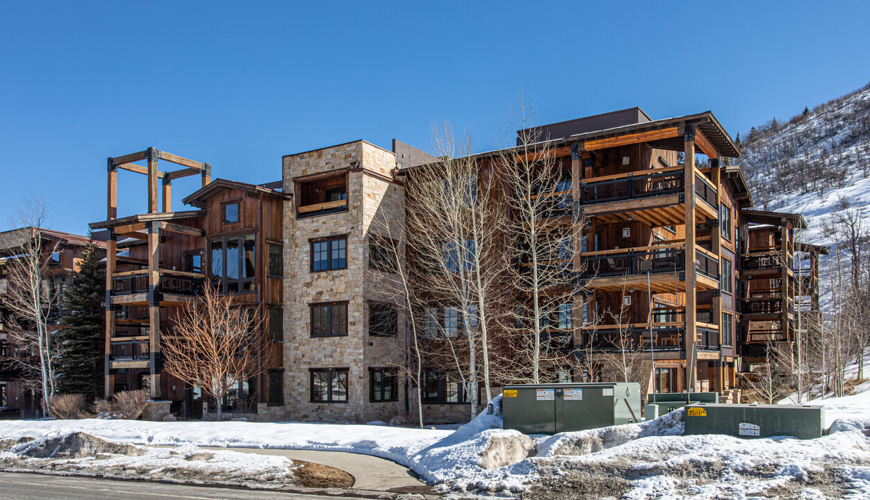 2800 Deer Valley Drive in Park City, UT - Foto de edificio