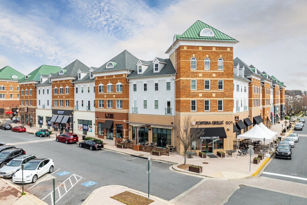 King Farm Village Center in Rockville, MD - Foto de edificio