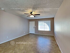 2933 W Grovers Ave in Phoenix, AZ - Building Photo - Building Photo