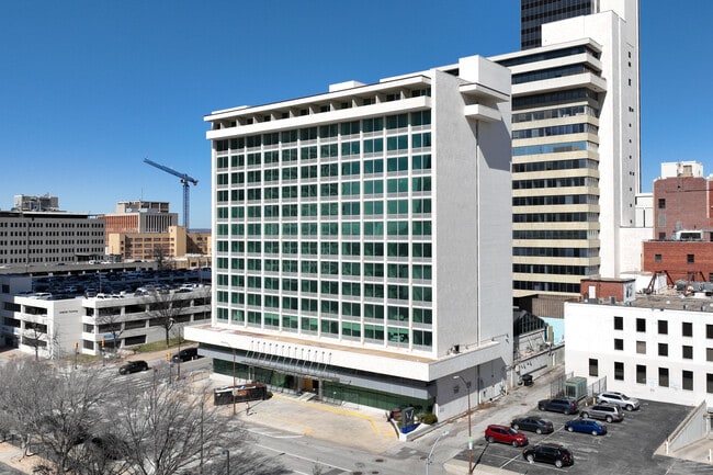 West 7th Apartments in Tulsa, OK - Building Photo - Building Photo