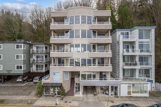 1619 Harbor Ave SW in Seattle, WA - Building Photo - Building Photo