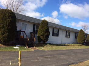 4301 Saint Francis Dr in Hamburg, NY - Building Photo - Building Photo