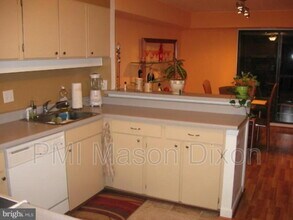 5681 Harpers Farm Rd in Columbia, MD - Building Photo - Building Photo