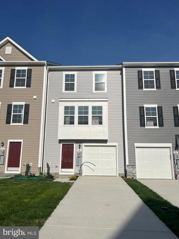 property at 241 Clifton Mnr
