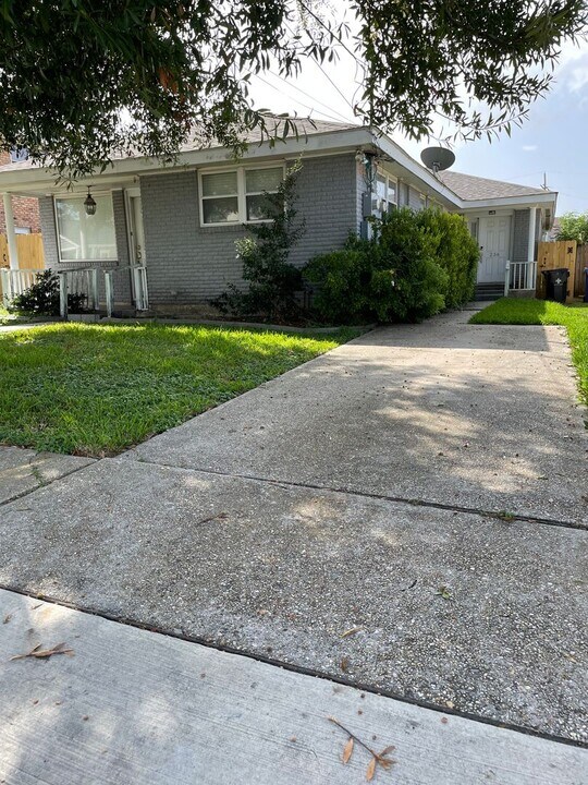 236-236 20th St in New Orleans, LA - Building Photo