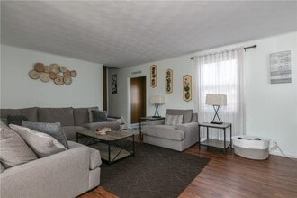 182 North Pl in Corning, NY - Building Photo - Building Photo