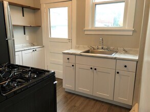 708 Doolittle Street, Unit 710 in Carnegie, PA - Building Photo - Building Photo