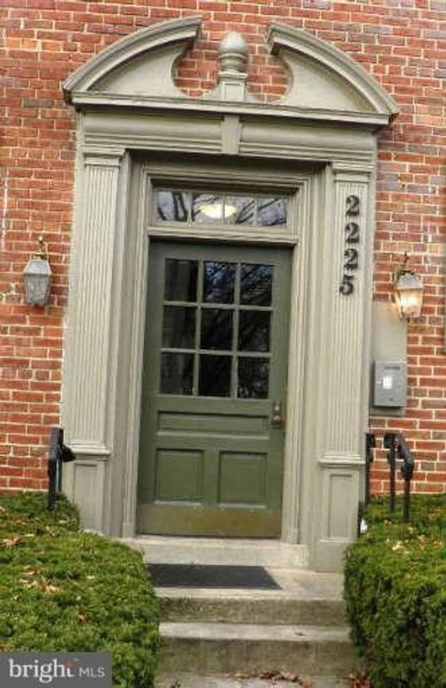2225 Washington Ave in Silver Spring, MD - Building Photo - Building Photo