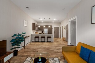 530 Massachusetts Ave in Indianapolis, IN - Building Photo