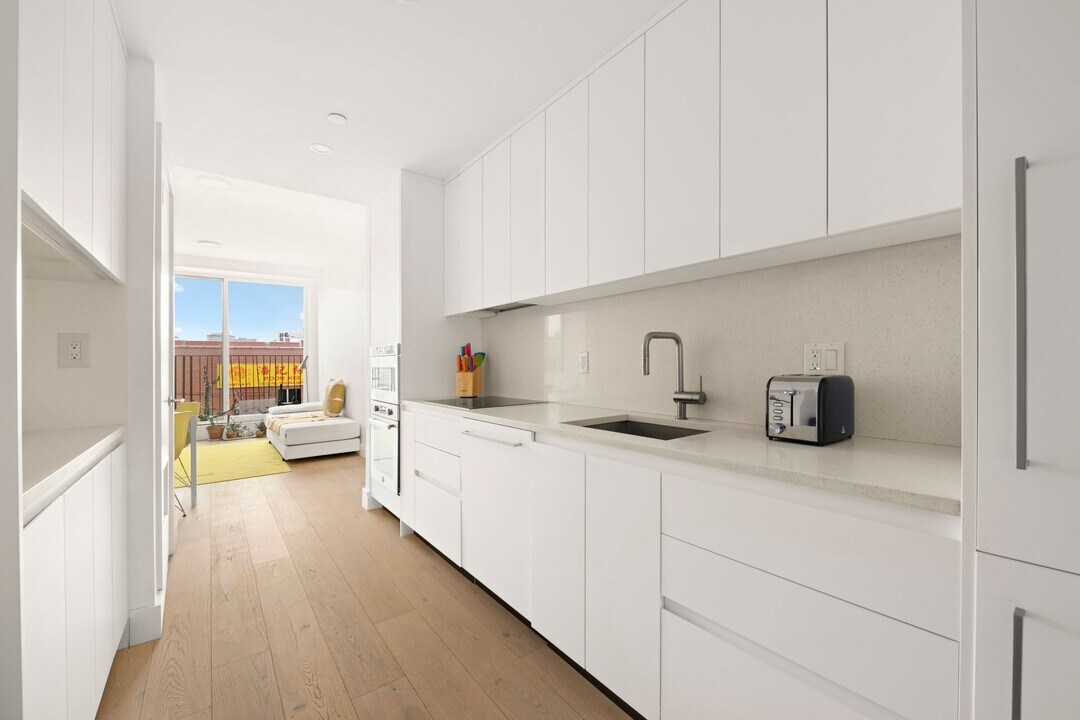 95 Grattan St in Brooklyn, NY - Building Photo
