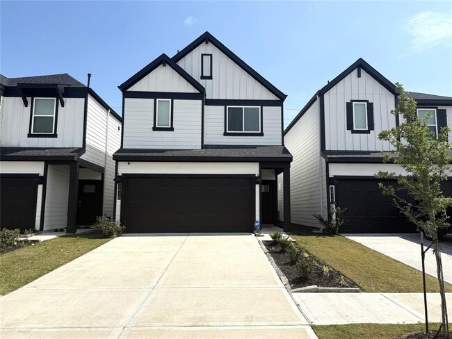 property at 2911 Crown Gate Dr