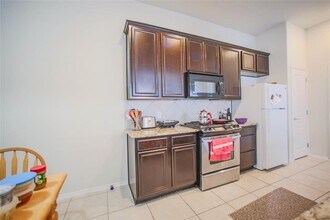 6410 Guilford Glen Ln in Katy, TX - Building Photo - Building Photo