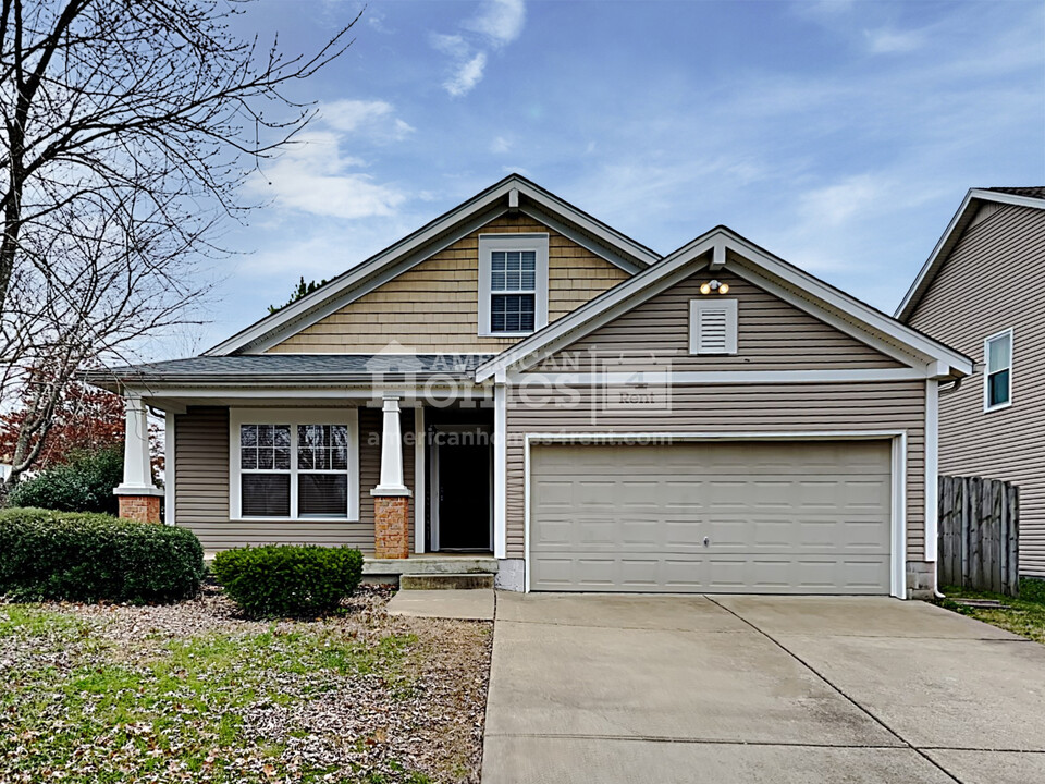 101 Crestwood Ln in Spring Hill, TN - Building Photo