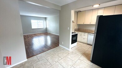 2205-2217 Poinsettia Drive in San Diego, CA - Foto de edificio - Interior Photo