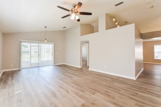 2173 Mallard Creek Cir in Kissimmee, FL - Building Photo - Building Photo