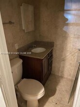 375 W 56th St in Hialeah, FL - Building Photo - Building Photo