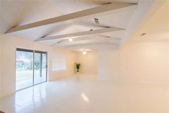 2137 Shady Grove Dr in Bedford, TX - Building Photo - Building Photo