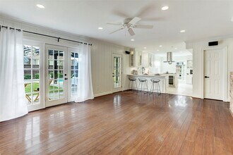 4135 Breakwood Dr in Houston, TX - Building Photo - Building Photo