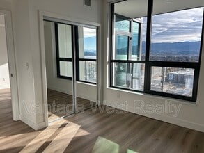 1488 Bertram St in Kelowna, BC - Building Photo - Building Photo