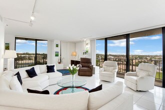 899 Jeffery St-Unit -602 in Boca Raton, FL - Building Photo - Building Photo