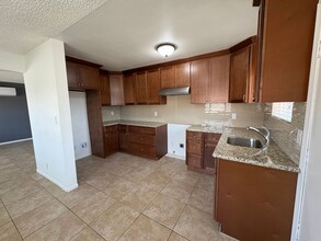1378 S Gibbs St in Pomona, CA - Building Photo - Building Photo