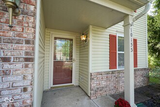 10155 Holly Berry Cir in Fishers, IN - Building Photo - Building Photo