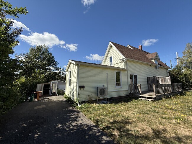 41 Lockwood St in Moncton, NB - Building Photo - Building Photo