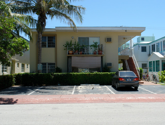 The Flats at Euclid in Miami Beach, FL - Building Photo - Building Photo