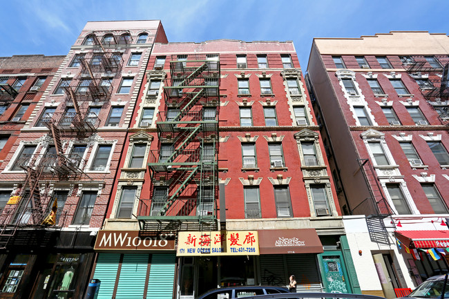 169 Mott St in New York, NY - Foto de edificio - Building Photo